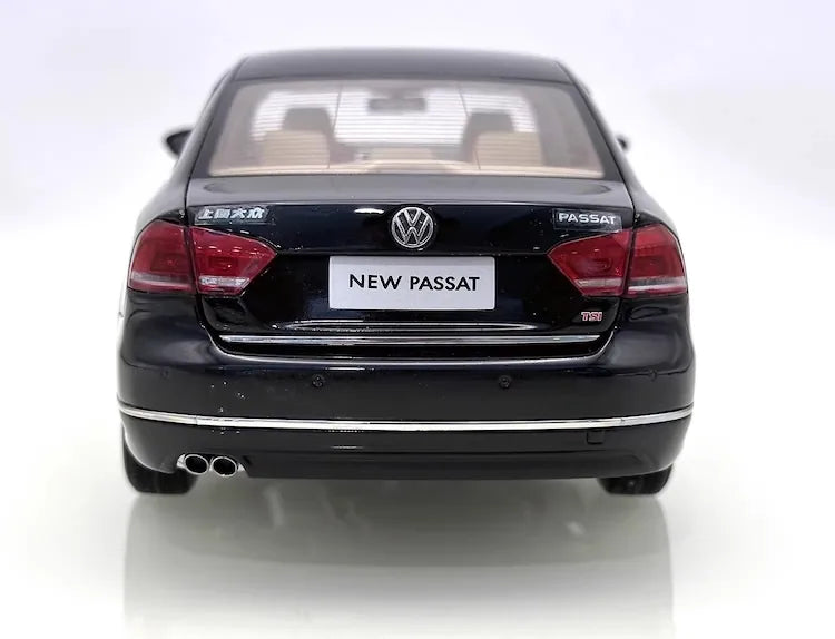 1:18 Volkswagen 2011 Passat