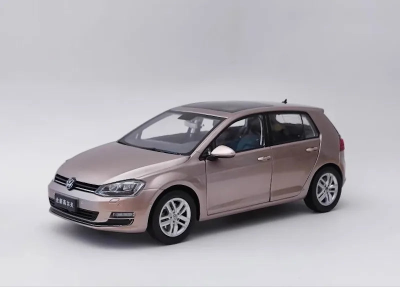 1:18 Volkswagen 2012 Golf Mk7 Die Cast Model Car