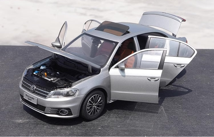 1:18 Volkswagen 2012 Lavida Sport Die Cast Model Car