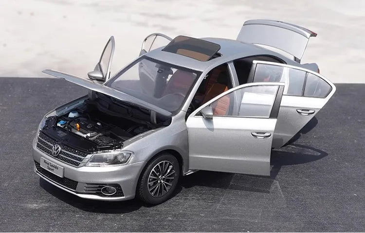 1:18 Volkswagen 2012 Lavida Sport