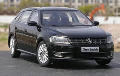 1:18 Volkswagen 2013 Gran Lavida Die Cast Model Car