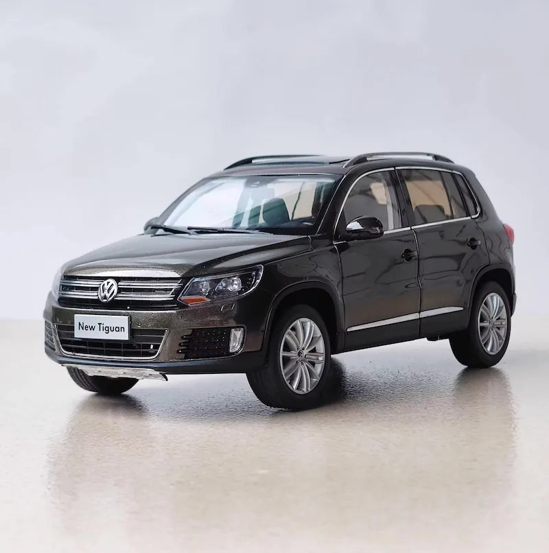 1:18 Volkswagen 2014 Tiguan Die Cast Model Car