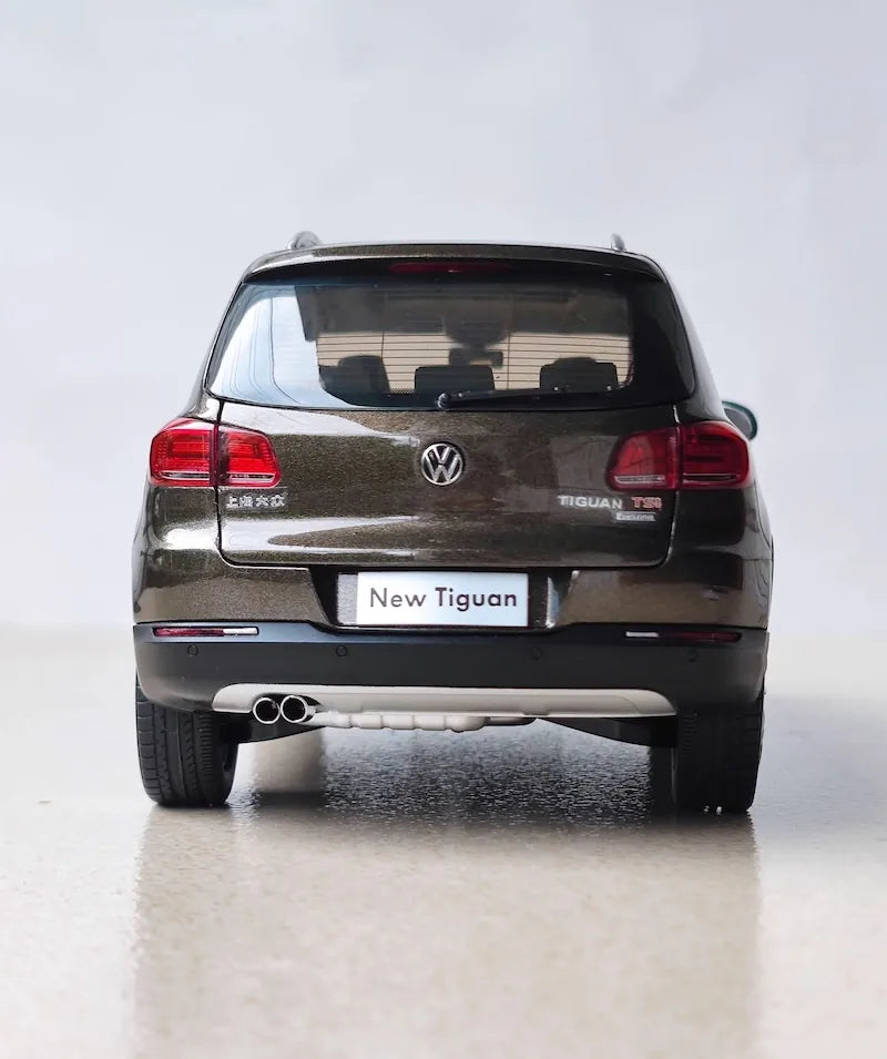 1:18 Volkswagen 2014 Tiguan Die Cast Model Car