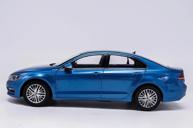 1:18 Volkswagen 2015 Lamando 