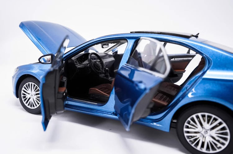 1:18 Volkswagen 2015 Lamando Die Cast Model Car