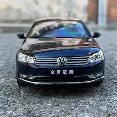 1:18 Volkswagen 2012 Magotan