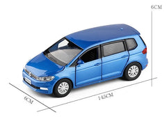 1:32 Volkswagen Touran 2015 