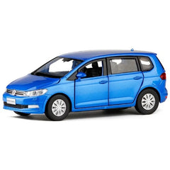 1:32 Volkswagen Touran 2015 