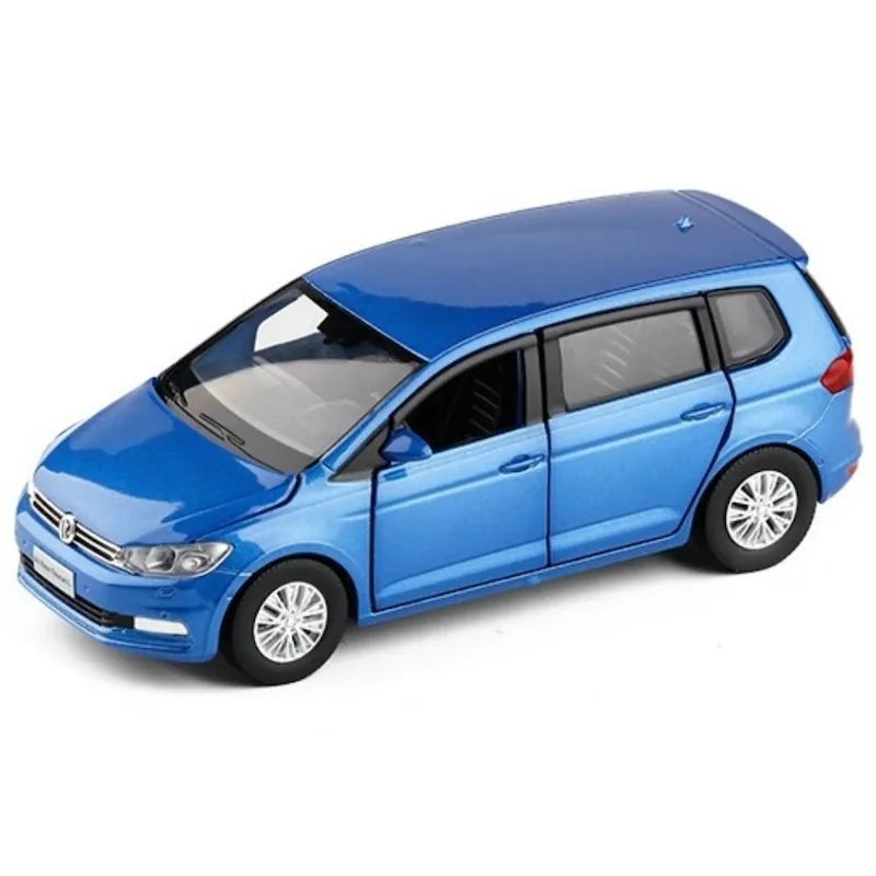 1:32 Volkswagen Touran 2015 