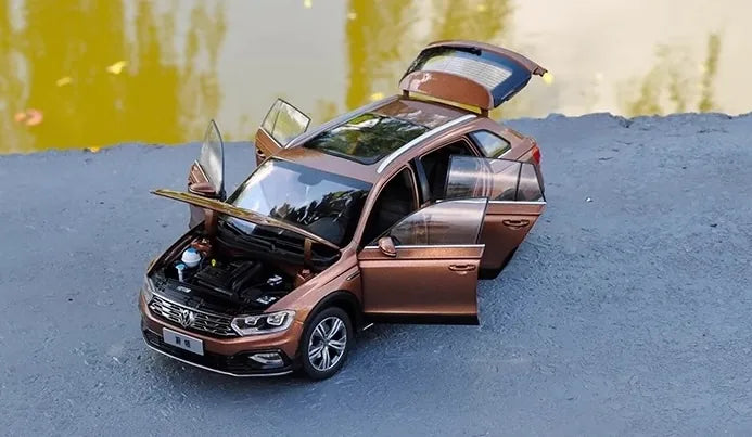 1:18 Volkswagen 2016 C-Trek 