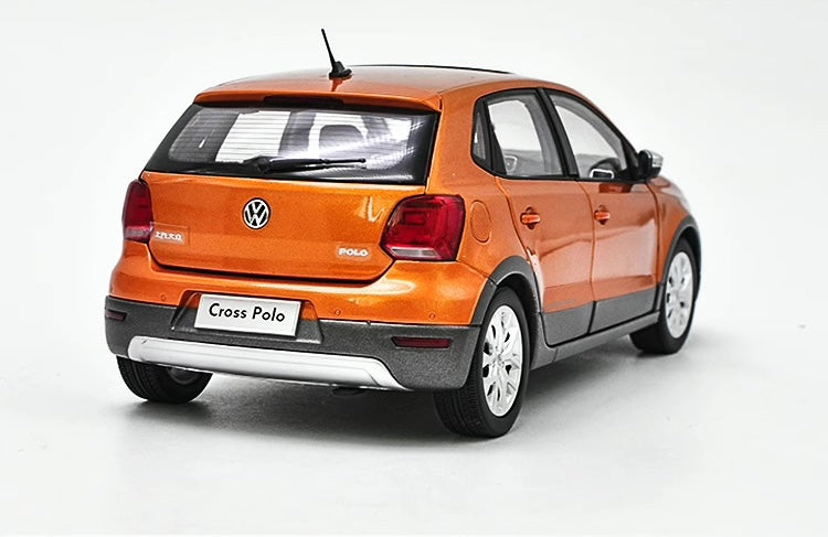 1:18 Volkswagen 2016 Cross Polo Die Cast Model Car