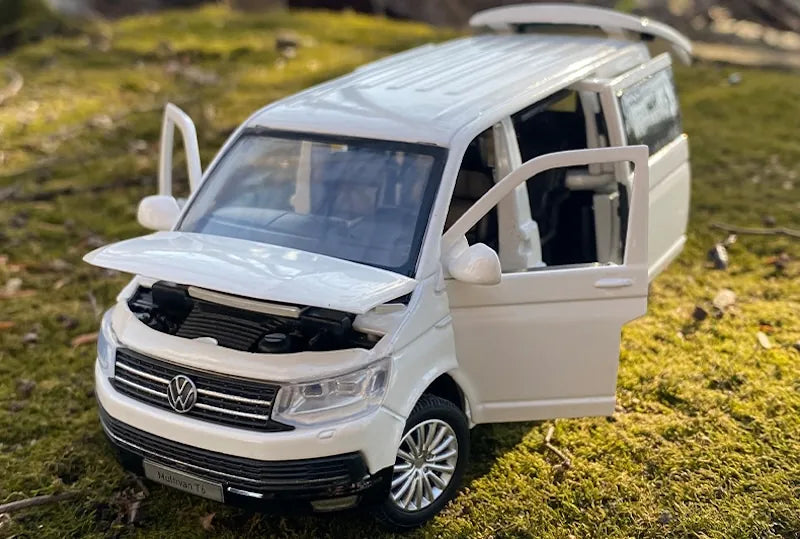 1:32 Volkswagen 2016 Multivan T6