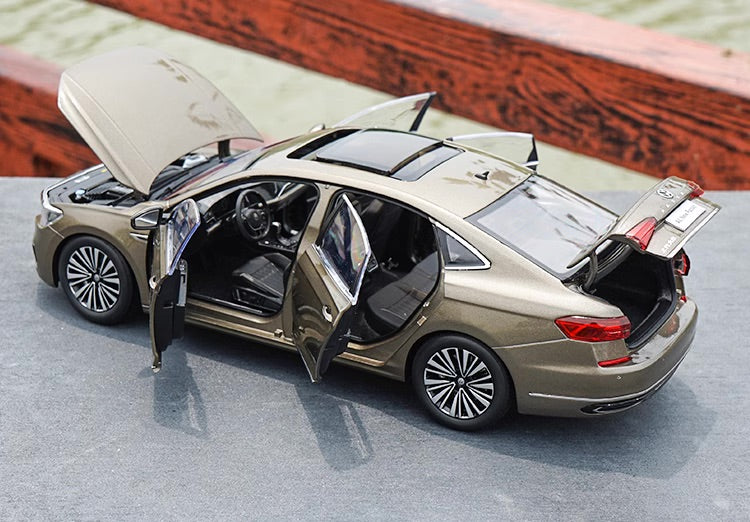 1:18 Volkswagen 2019 Passat Die Cast Model Car