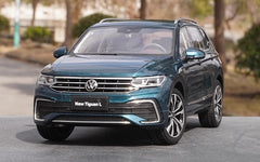 1:18 Volkswagen 2022 Tiguan L Die Cast Model Car