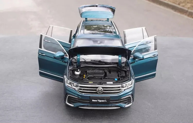 1:18 Volkswagen 2022 Tiguan L 