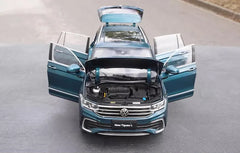 1:18 Volkswagen 2022 Tiguan L 