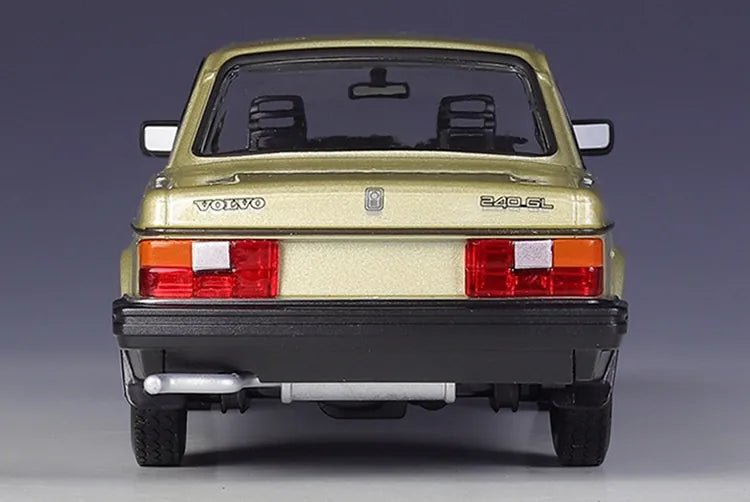 1:24 Volvo 1986 240 GL