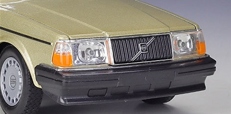 1:24 Volvo 1986 240 GL Die Cast Model Car