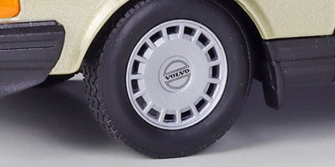 1:24 Volvo 1986 240 GL Die Cast Model Car