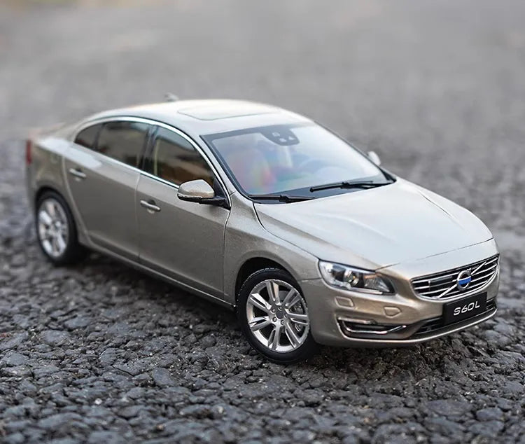 1:18 Volvo 2014 S60L Die Cast Model Car