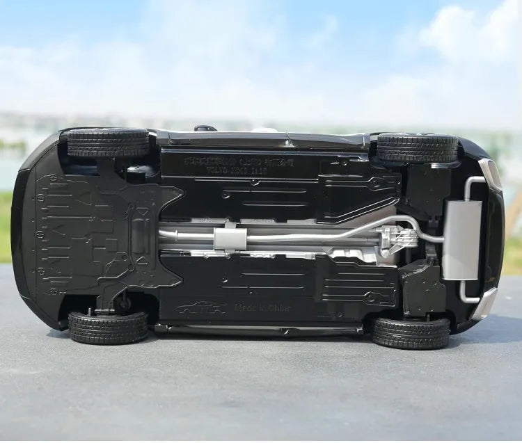 1:18 Volvo 2018 XC40 Die Cast Model Car