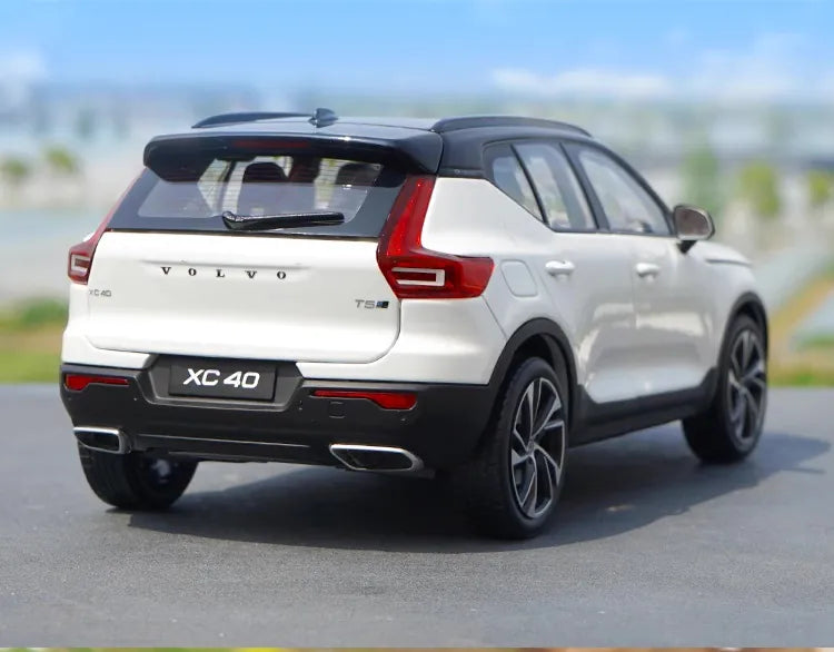 1:18 Volvo 2018 XC40 Die Cast Model Car