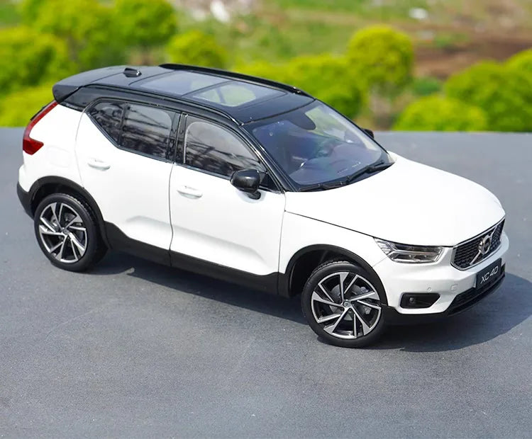 1:18 Volvo 2018 XC40 Die Cast Model Car