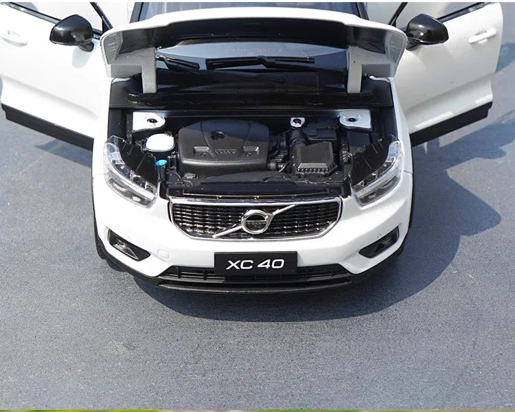 1:18 Volvo 2018 XC40 Die Cast Model Car