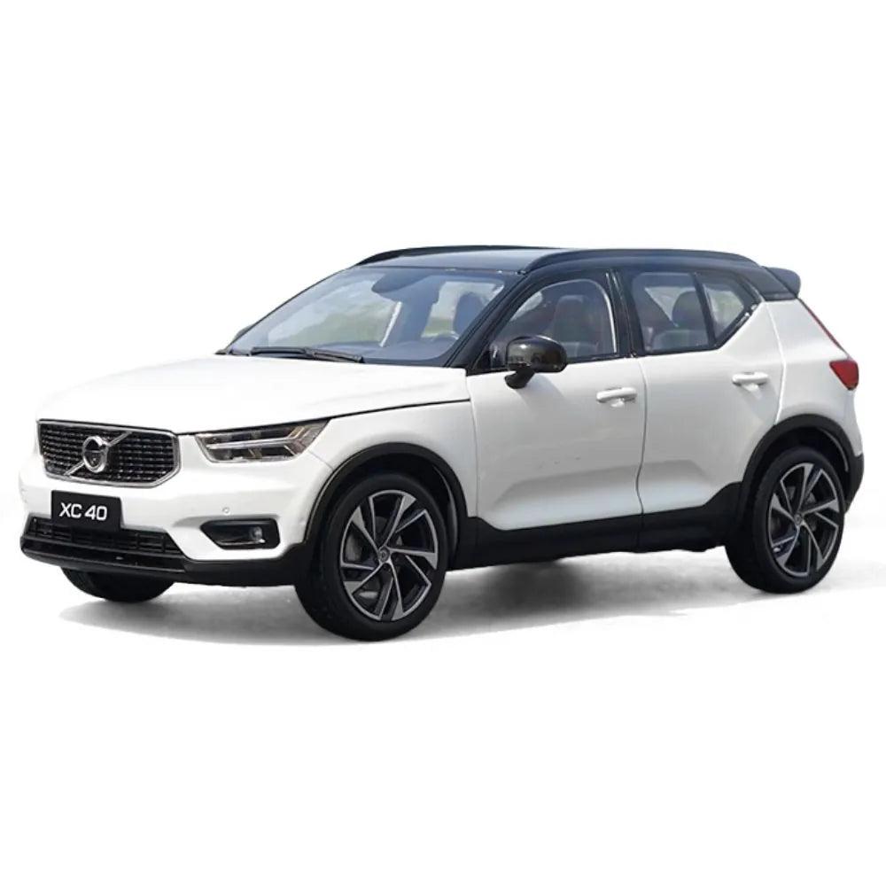 1:18 Volvo 2018 XC40 White Die Cast Model Car