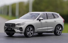 1:18 Volvo 2022 XC60 Die Cast Model Car