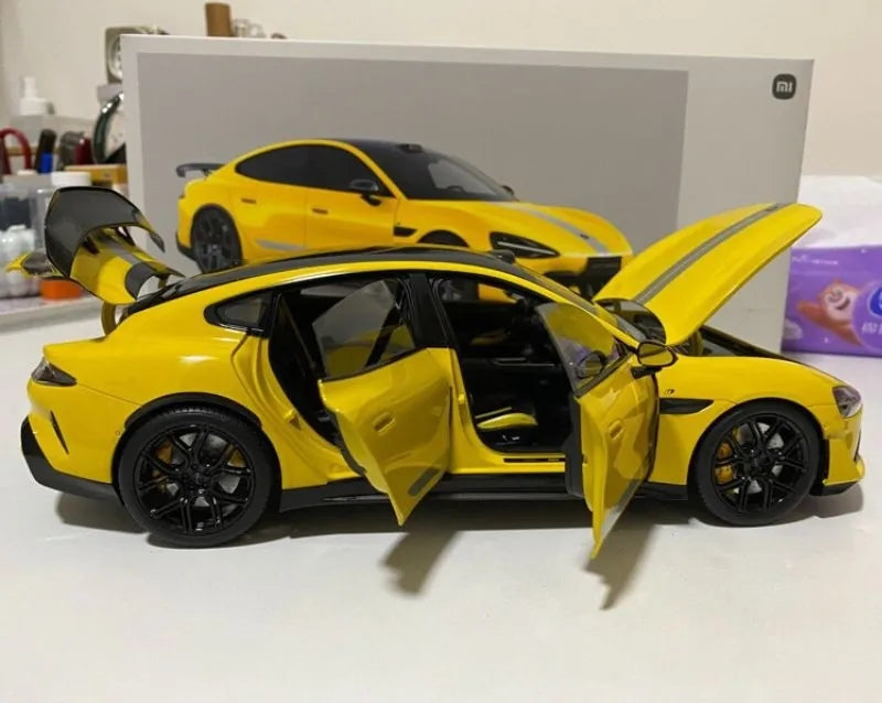 1:18 Xiaomi Su7 Ultra Die Cast Model Car