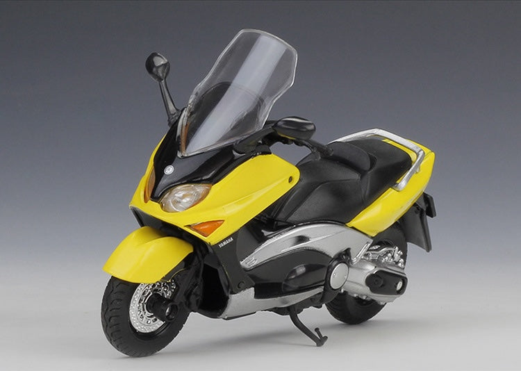 1:18 YAMAHA 2001 XP500 TMAX Motorcycle Model