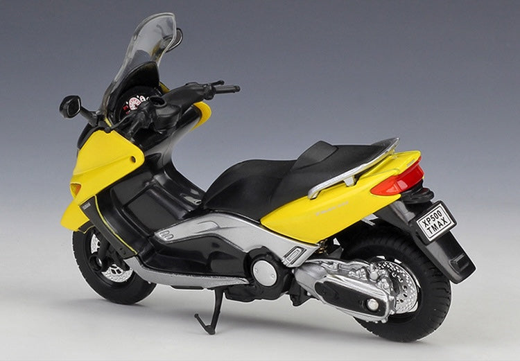 1:18 YAMAHA 2001 XP500 TMAX Motorcycle Model