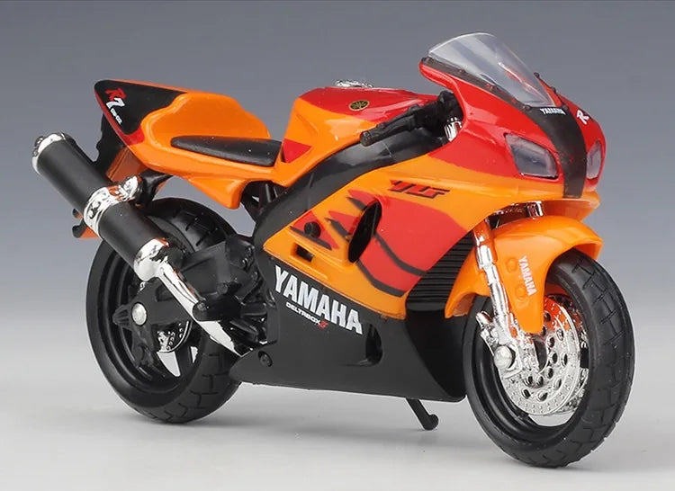 1:18 YAMAHA 2001 YZF-R7