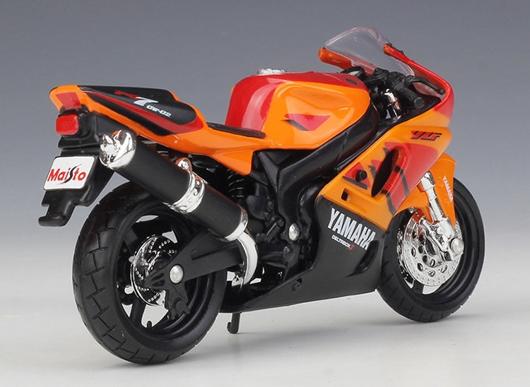 1:18 YAMAHA 2001 YZF-R7 Motorcycle Model