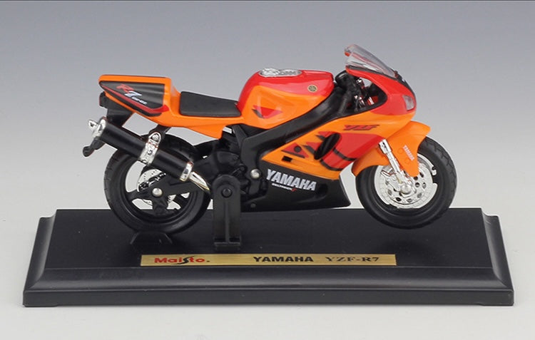 1:18 YAMAHA 2001 YZF-R7 Motorcycle Model