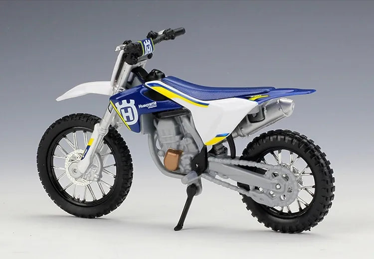 1:18 Husqvarna 2016 FC 450 Motorcycle Model