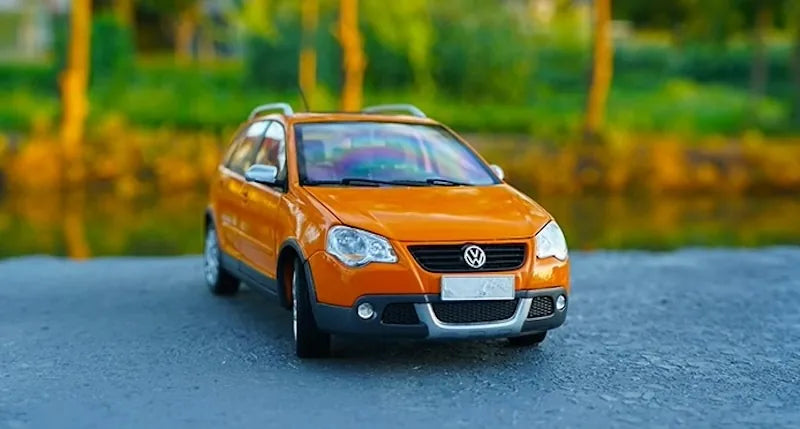 1:18 Volkswagen 2007 Crosspolo