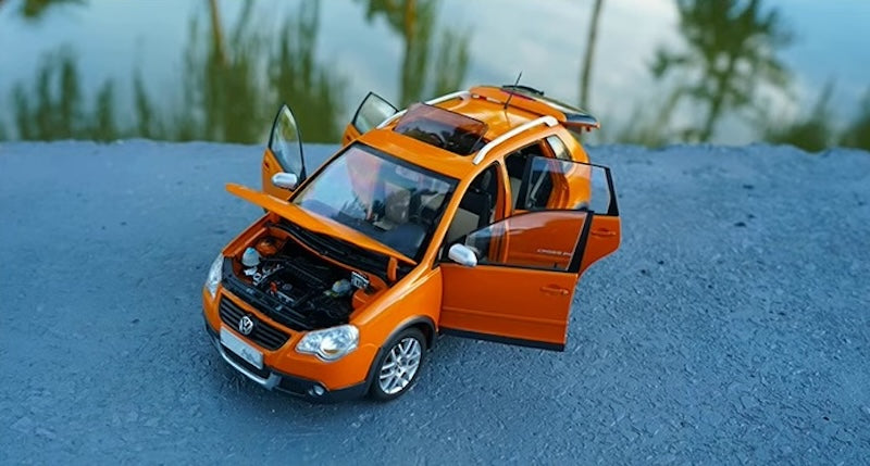 1:18 Volkswagen 2007 Crosspolo Die Cast Model Car