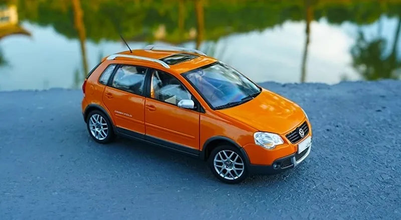 1:18 Volkswagen 2007 Crosspolo